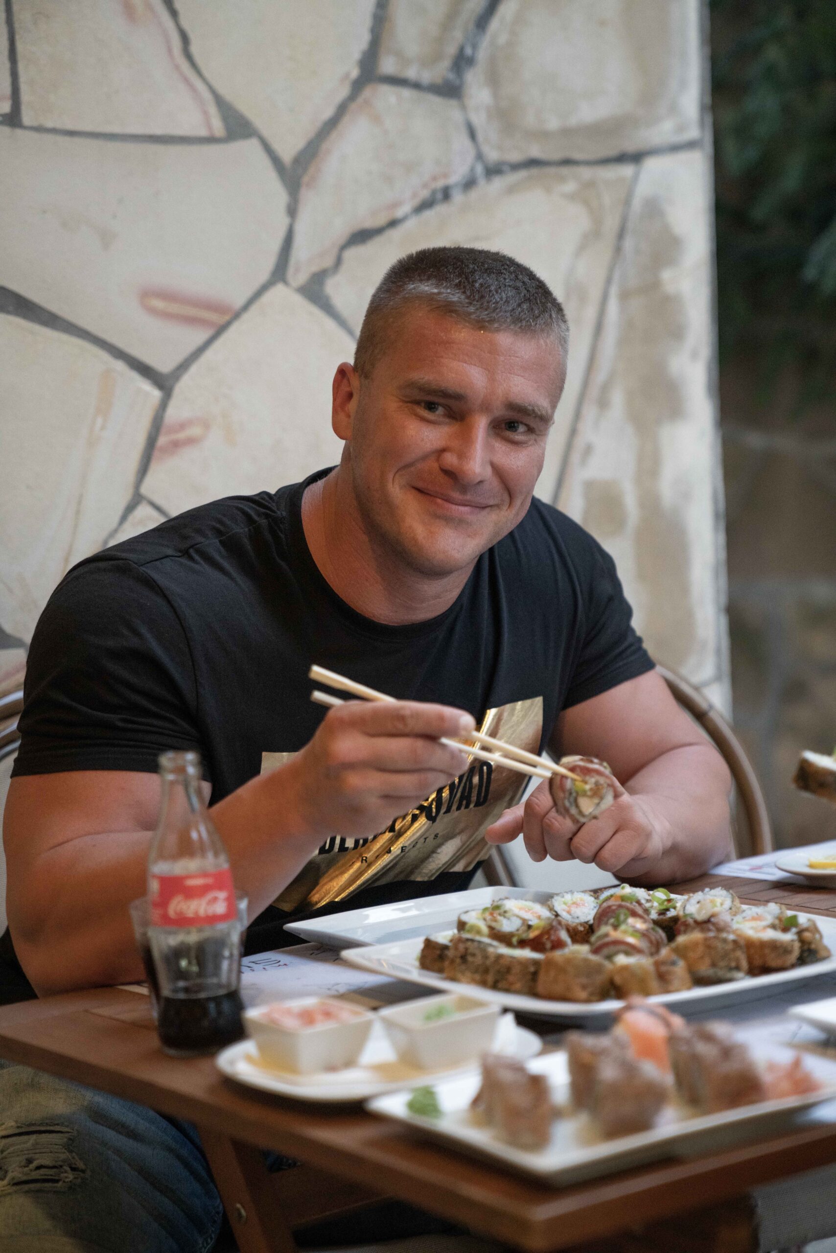 czikó gergő testépítő sushi
